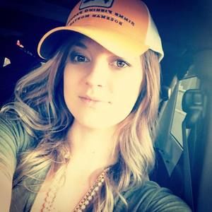 Meet your Posher, Taylee